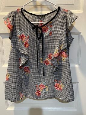 Y2K Black & White Houndstooth Ruffle Tie-Front Blouse with floral, Large